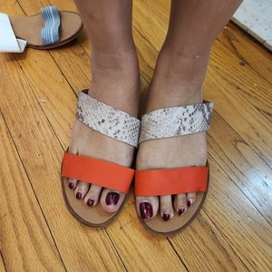Dolce Vita size 9 red snakeskin print sandals